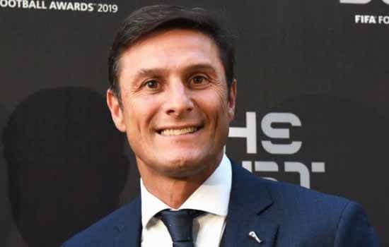Zanetti-Komen-Chivu-2